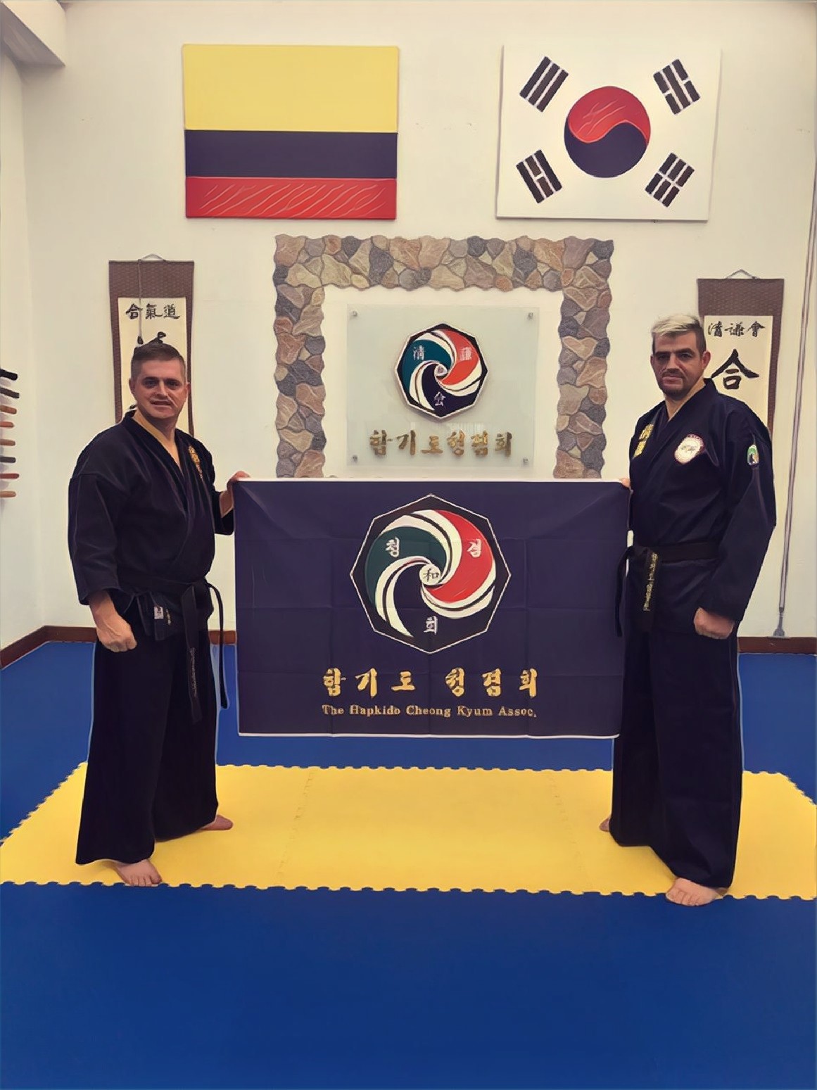 Profesor Javier Busto junto al Chief Master William Rayo